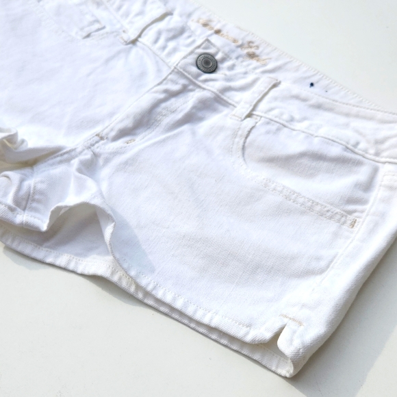 American Eagle Outfitters Women's Shorts in White - Stretch Material - Size 12 - Picture 10 of 10